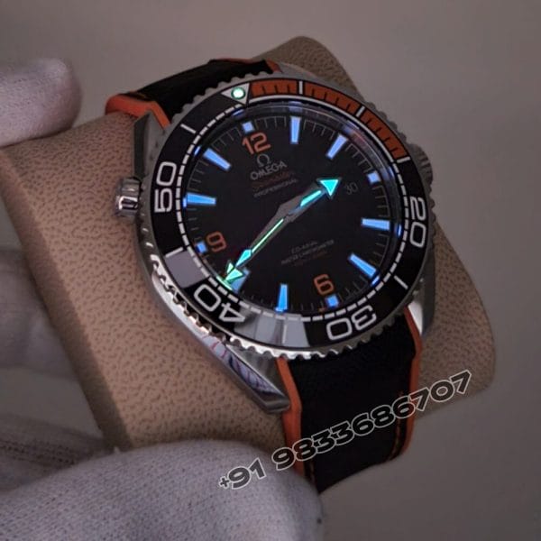 Omega Seamaster Planet Ocean 600M Steel On Rubber Strap Black Dial 43.5mm Exact 1:1 Replica Top Quality Super Clone Swiss ETA 8900 Automatic Movement Watch