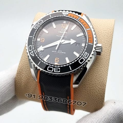 Omega Seamaster Planet Ocean 600M Steel On Rubber Strap Black Dial 43.5mm Exact 1:1 Replica Top Quality Super Clone Swiss ETA 8900 Automatic Movement Watch